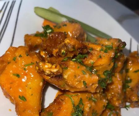 The Hive Bar & Bistro