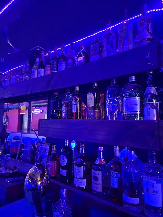 The All New 5th Ave Sports Bar Picture 4
