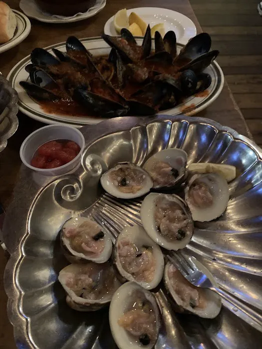 DP's Pub and Seafood Grill Picture 5