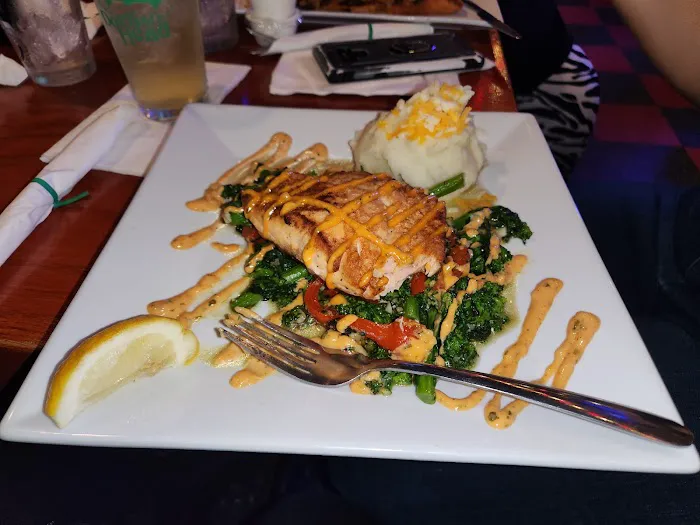 The Firehouse Family Restaurant & Bar Picture 5