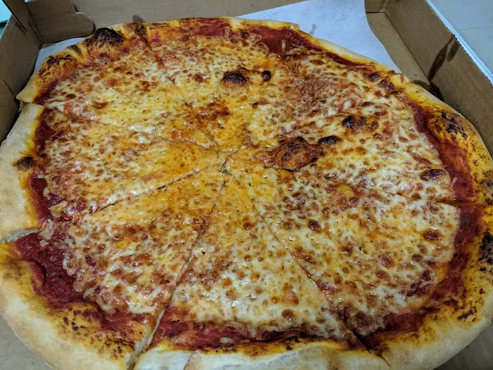 Charlie's Best Pizza Picture 2