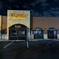 Romo Restaurant ico