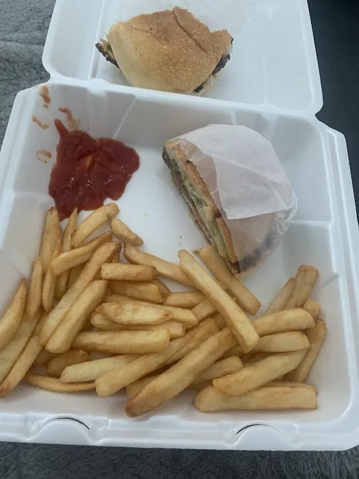 Triple Luncheonette Picture 5