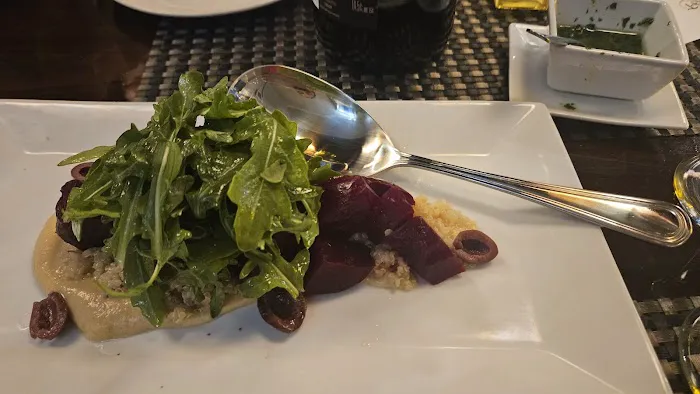 F1RST Restaurant Picture 5
