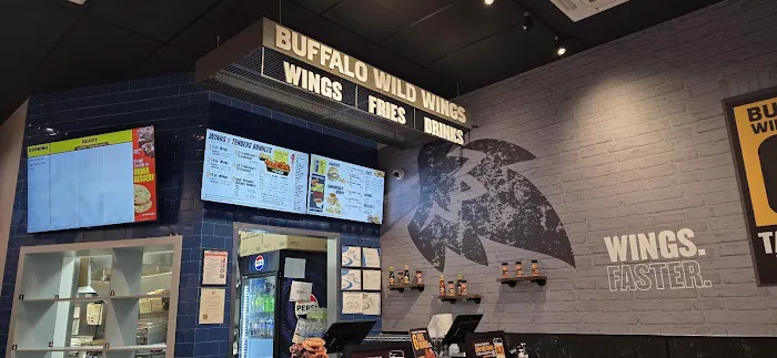 Buffalo Wild Wings 'GO' Picture 9