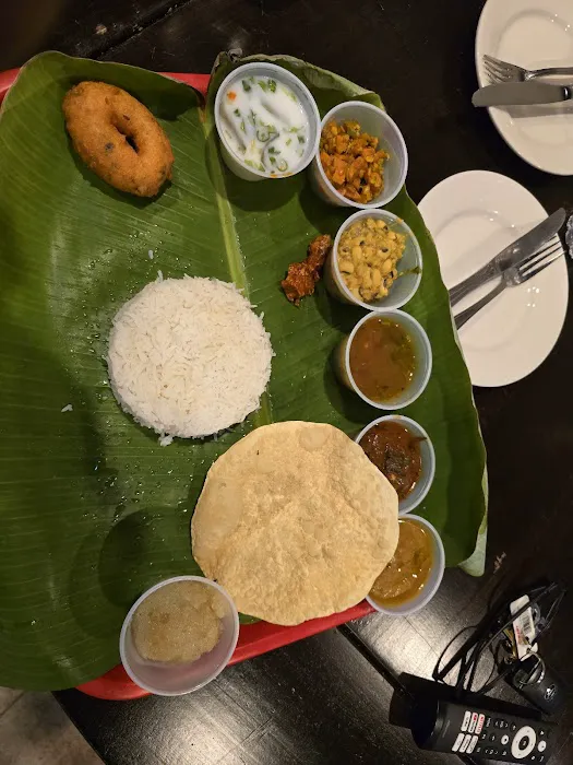 MANJAL SOUTH INDIAN RESTAURANT Picture 1