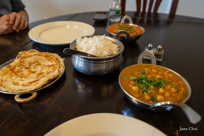 MANJAL SOUTH INDIAN RESTAURANT Picture 3