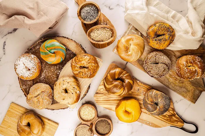 Carlos Bagel Shop Picture 7