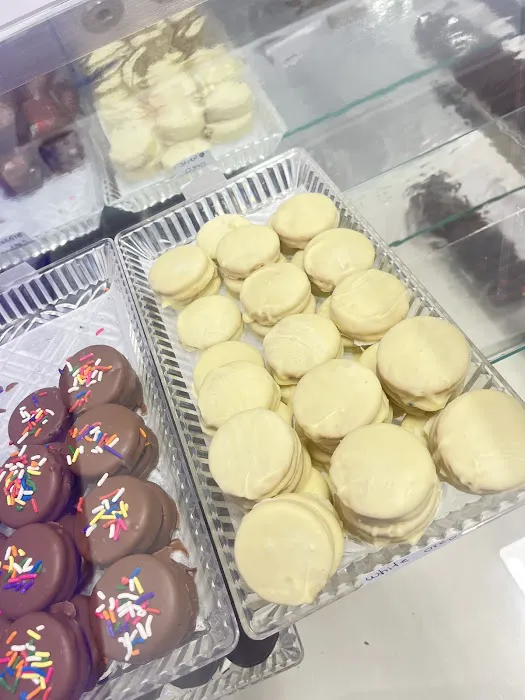 J&M Sweets and More Picture 1