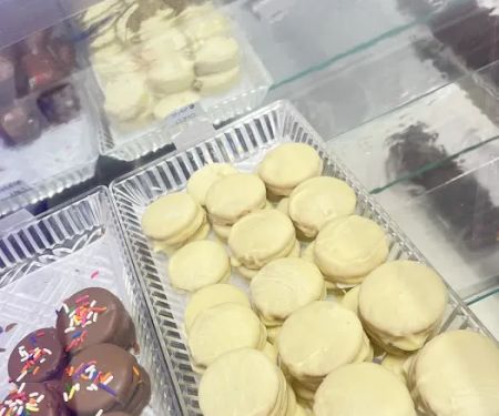 J&M Sweets and More
