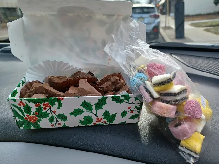 J&M Sweets and More Picture 9