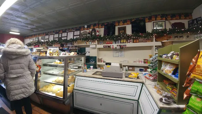 Stewart's Lafayette Deli Picture 10