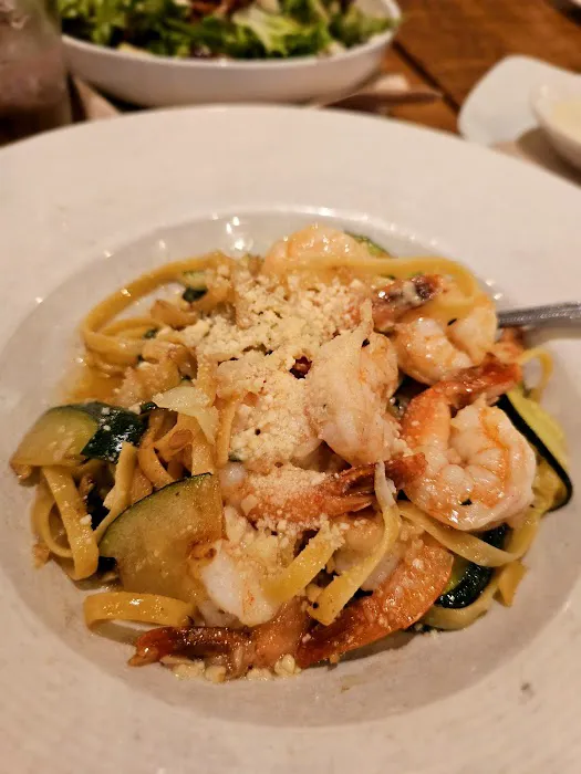 California Pizza Kitchen at Paramus Picture 2