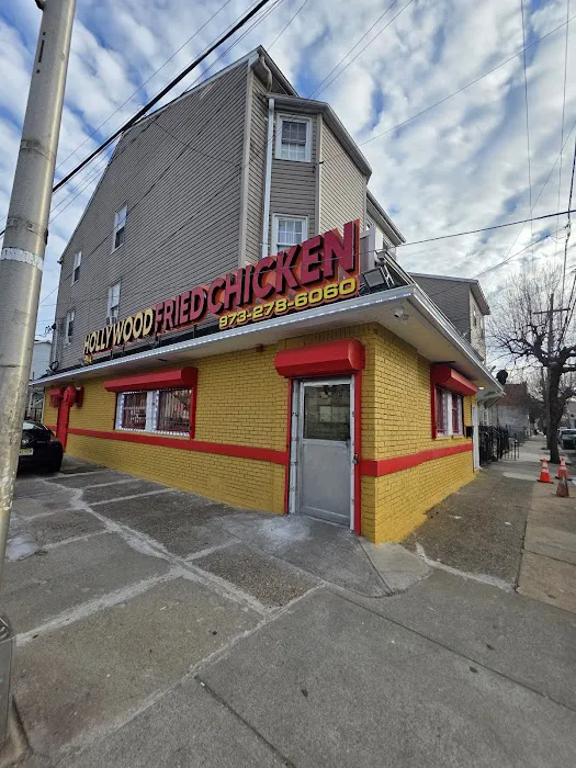 Hollywood Fried Chicken Picture 3