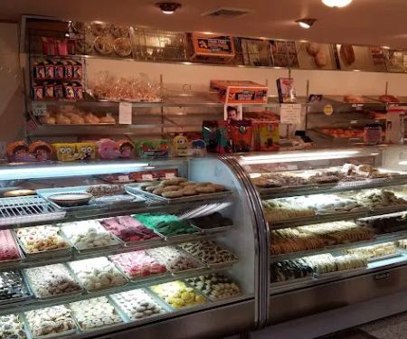 Lyndhurst Pastry Shop