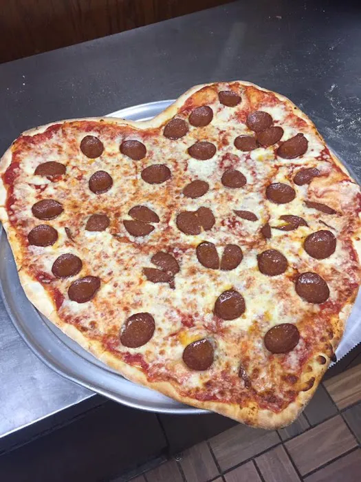 Lyndhurst Pizza Picture 5