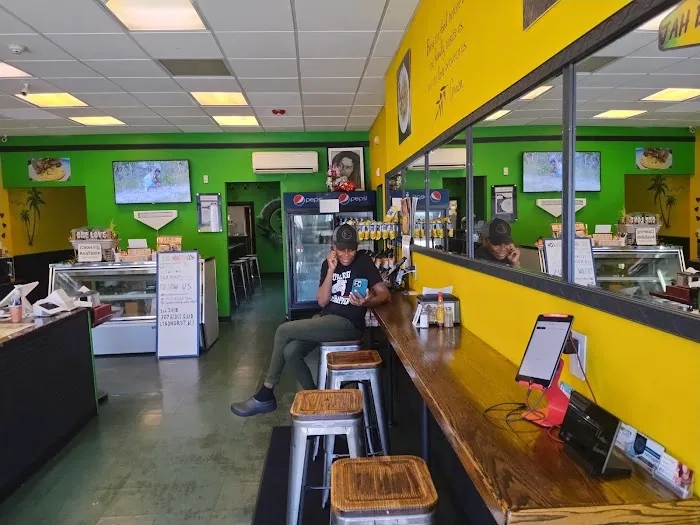 Lyndhurst Jerk & Gyro Spot Picture 4