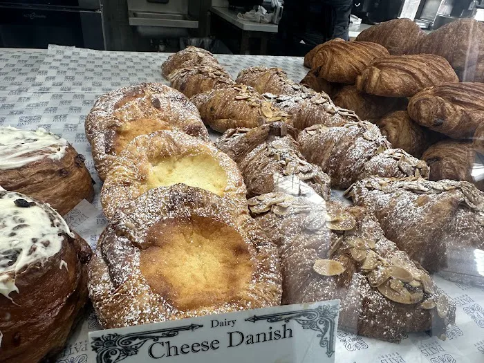 Patis Bakery Picture 1