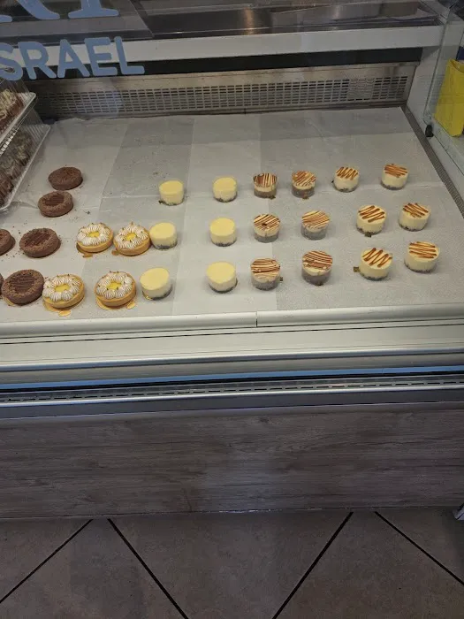 Patis Bakery Picture 10
