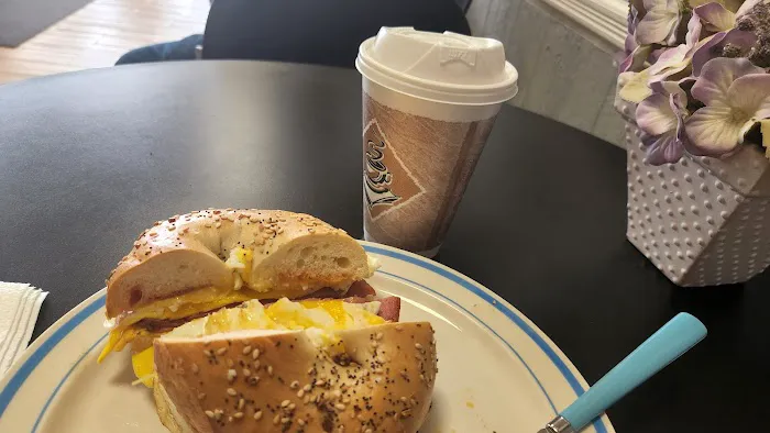 Florence's Bagel Deli & Cafe Picture 2