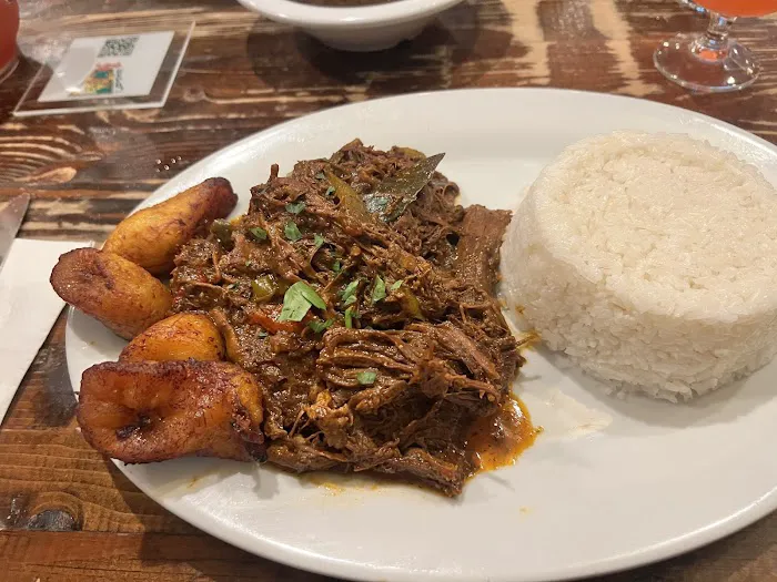 Cuban Pete's Picture 9
