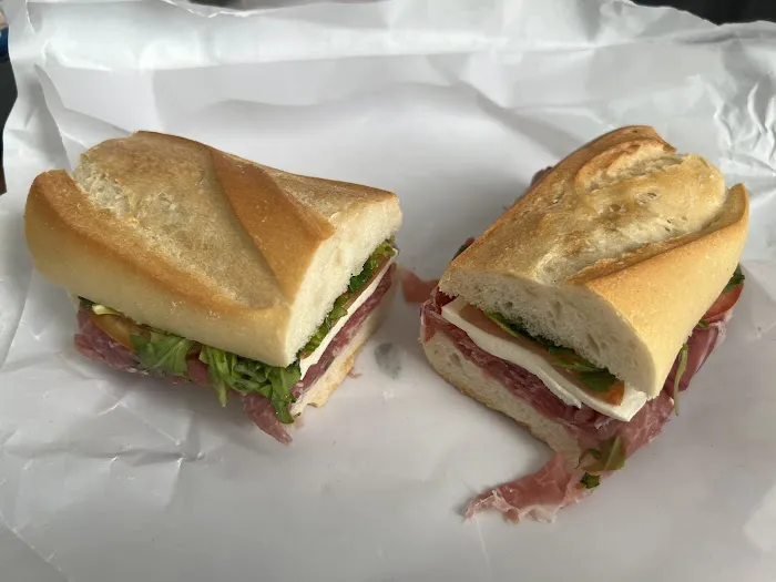 Belgiovine's Italian Deli Picture 7