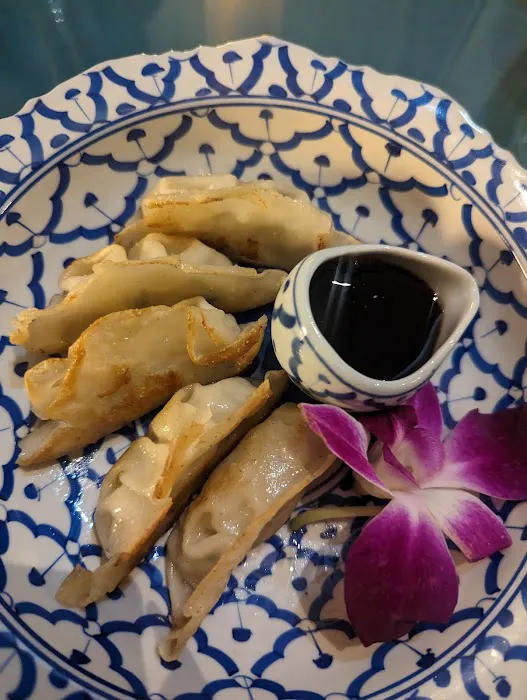 Charm Thai Cuisine Picture 4