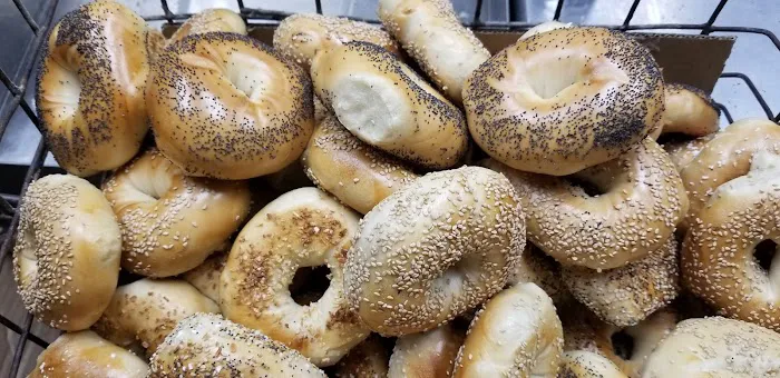 Hot Bagels Abroad Picture 6