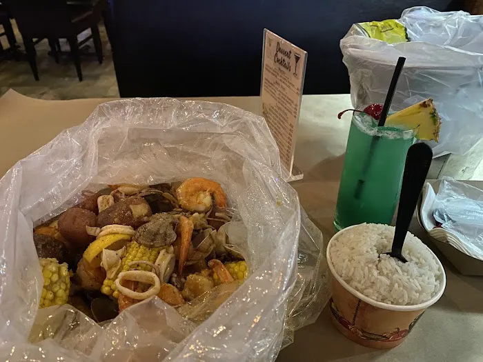 Crab Island Cajun Seafood & Bar Picture 10