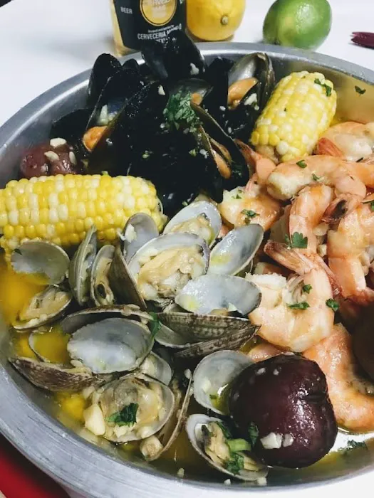 Crab Island Cajun Seafood & Bar Picture 2