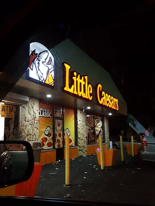 Little Caesars Pizza Picture 7