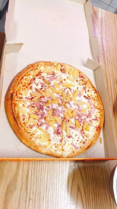 Little Caesars Pizza Picture 6