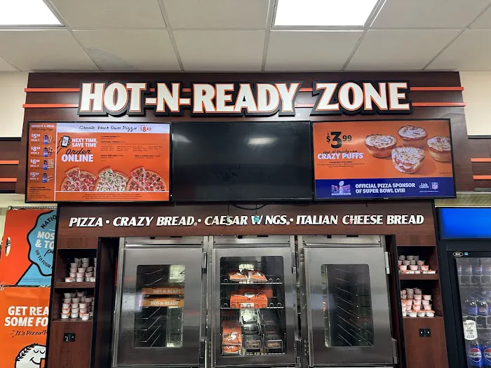 Little Caesars Pizza Picture 2