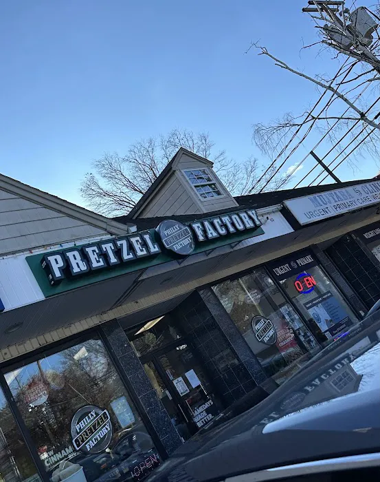 Philly Pretzel Factory Picture 5