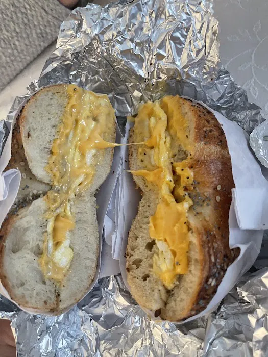 Plaza Bagels & Deli Picture 3