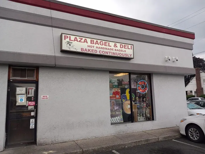 Plaza Bagels & Deli Picture 2