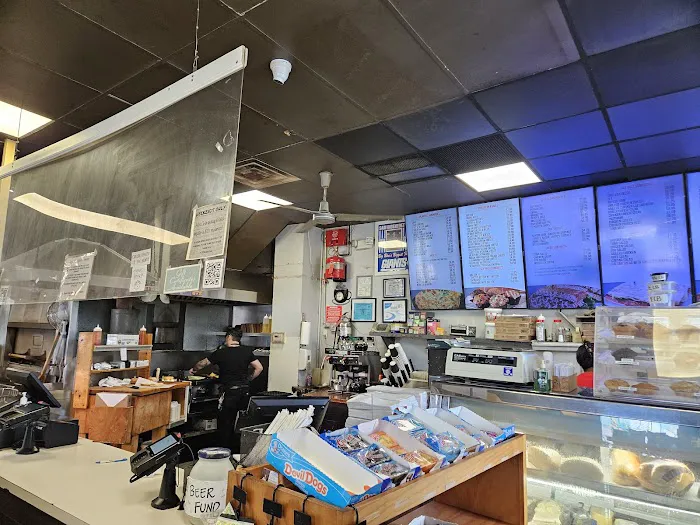 Plaza Bagels & Deli Picture 1