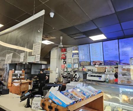 Plaza Bagels & Deli