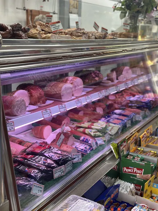 Polonia Delicatessen Picture 6