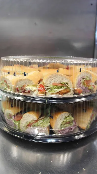 Villa Roma Pizzeria & Deli Picture 10