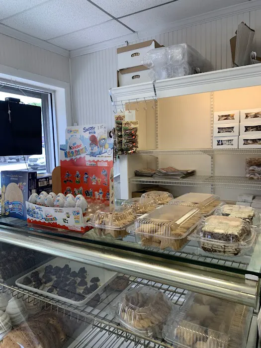 Polonia Bakery Picture 3