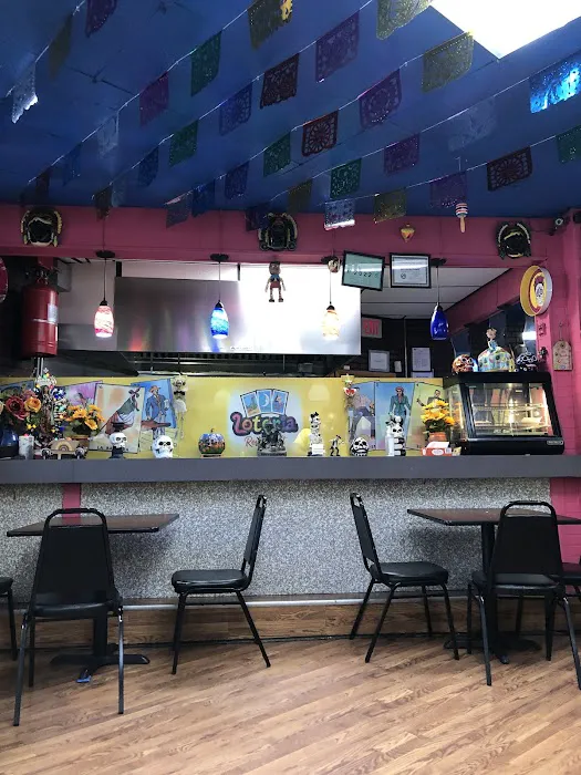 La Loteria Restaurant Picture 6