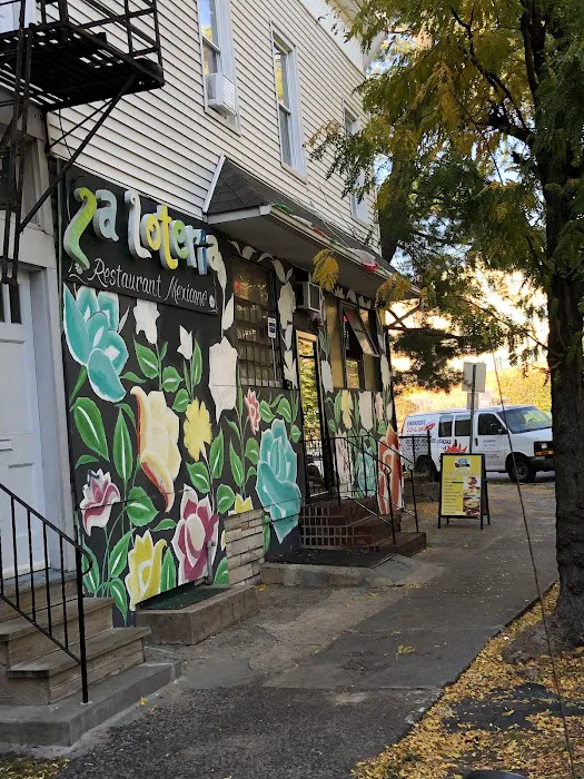 La Loteria Restaurant Picture 9