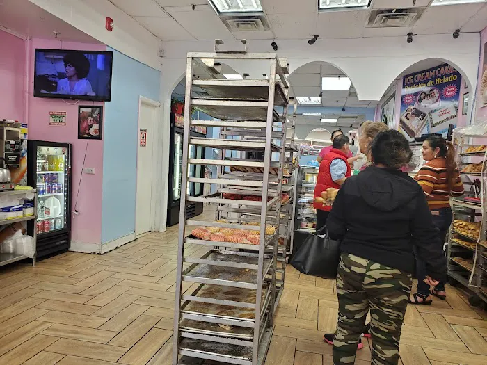 Selena Bakery Picture 3