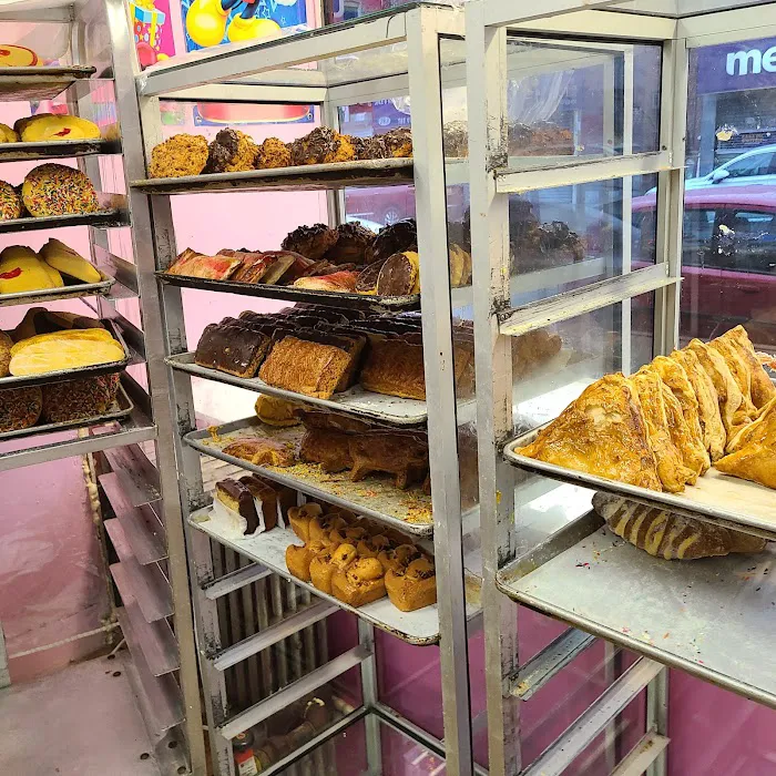 Selena Bakery Picture 10