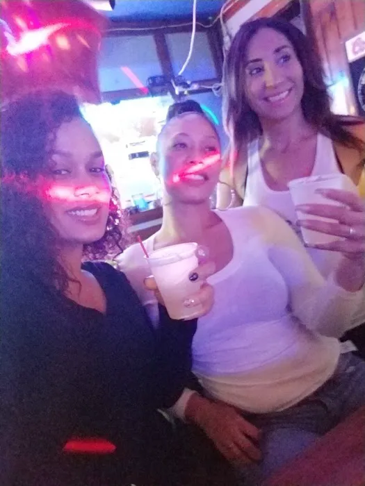 Sportzone Bar & Grill Picture 9