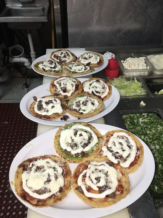 El Sazon Mexican Restaurant Picture 10