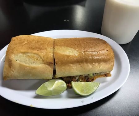Los Carretos Deli, Actualmente Sazón Mexicano