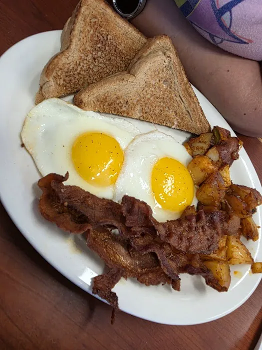 The Love of Grub Picture 2