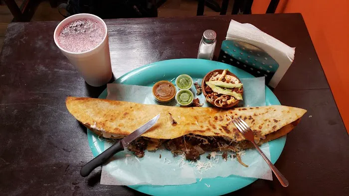 Que Chula es Puebla Marisqueria y Taqueria Picture 2
